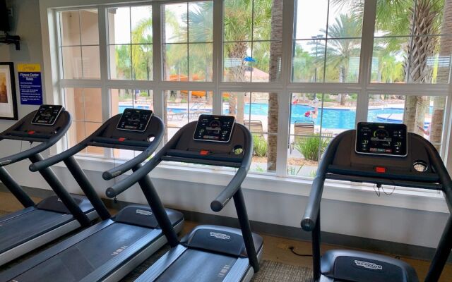 Luxury 5Bd w/ Jacuzzi & Pool Near Disney @ 5528