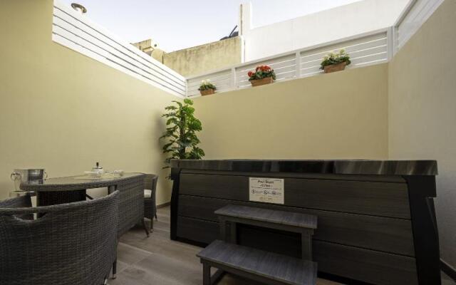 Domus Boutique Hotel