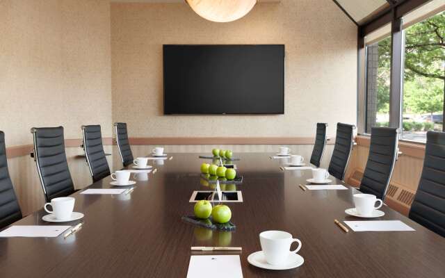 DoubleTree by Hilton Minneapolis - Park Place