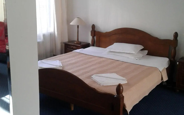 Rotasar Hotel