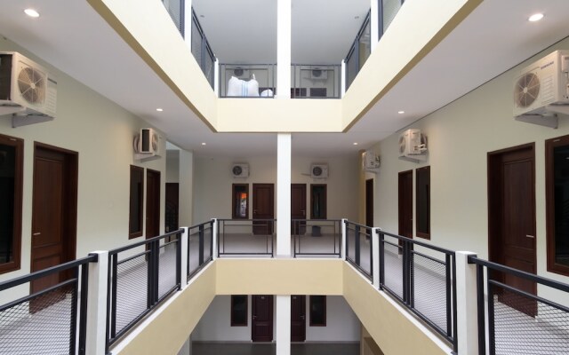 OYO 1185 Bukit Toedjoeh Residence Syariah