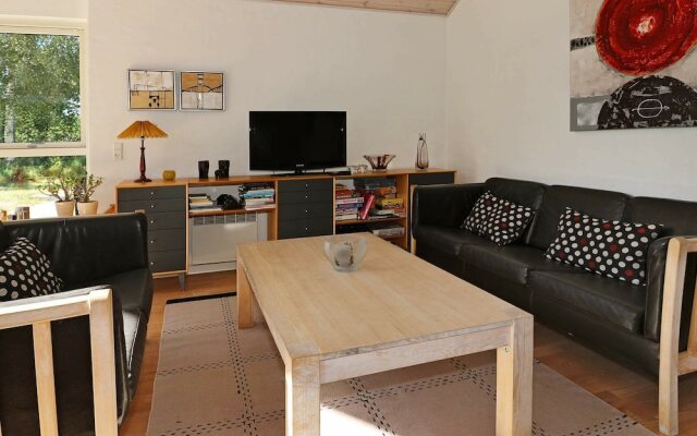 Pretty Holiday Home in Hadsund With Terrace