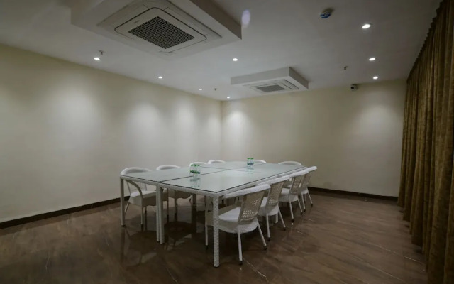 Aceotel Select Madhav