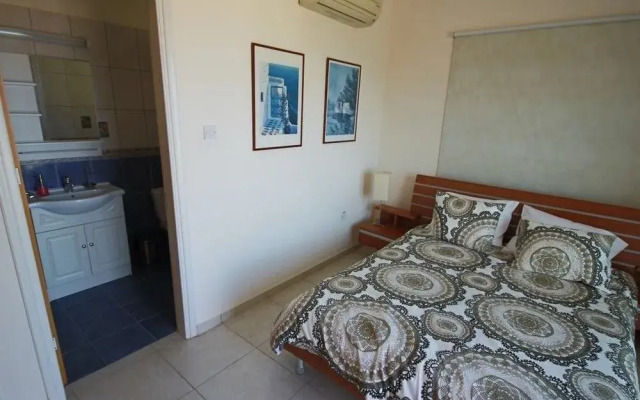 Nireas Seafront Villa