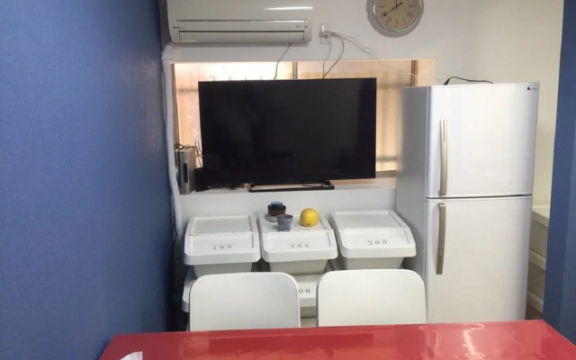 Hanazono Downtown Hostel