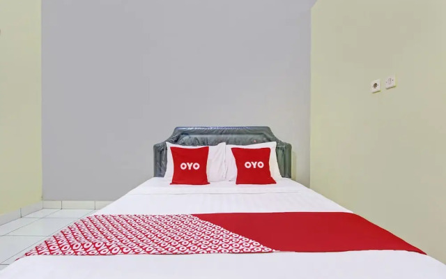OYO 92521 Guest House Inayah Syariah