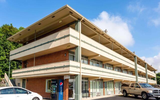 Econo Lodge Renfro Valley