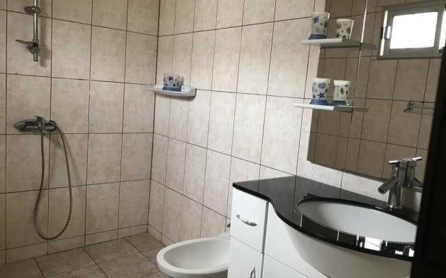 Apartment With 2 Bedrooms in Lome, With Pool Access, Enclosed Garden a — фото 5
