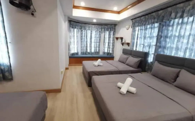 Seremban Resort Villa by uBook