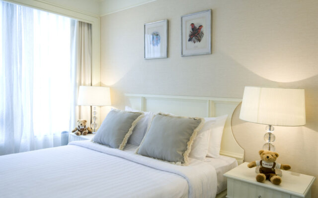 Cape House Hotel and Serviced Apartments