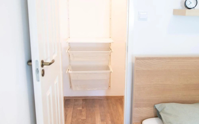 N28 Condo Apartment Next To Andrassy.