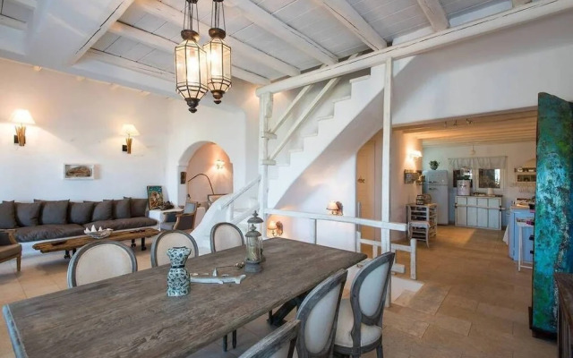 Beautiful Villa at Panormos Mykonos
