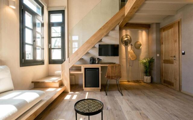 J&G Suites