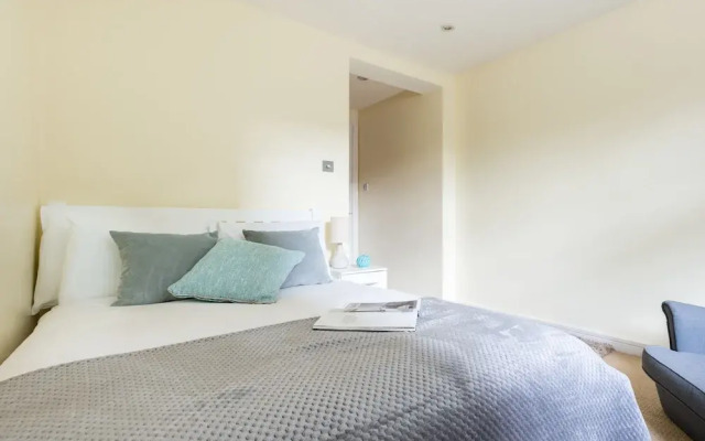 Platinum Apartments next to Kentish Town