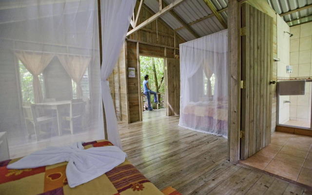 Wagelia Espino Blanco Lodge