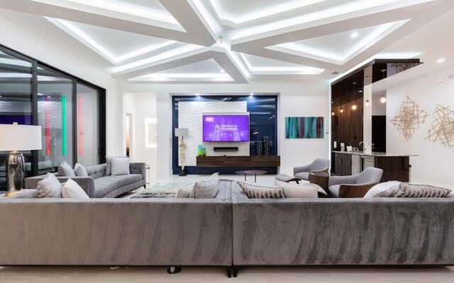 W318: 9 Bed, Avengers, Aladdin, Superhero Arcade