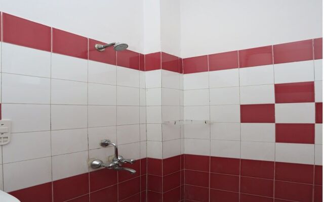 OYO 12784 Hotel Roomers