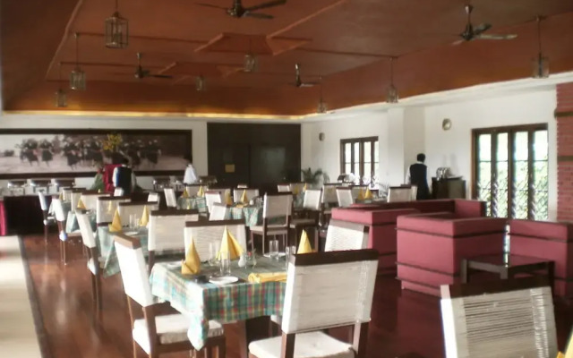 Ambatty Greens Resort