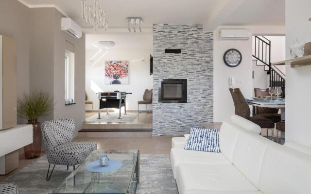 Luxury villa Mia