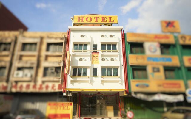 Ipoh Road Hotel