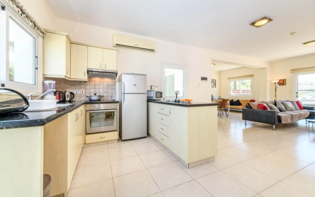 Nireas Seaview Villa