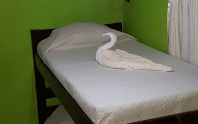 Moras Place B&B - Hostel