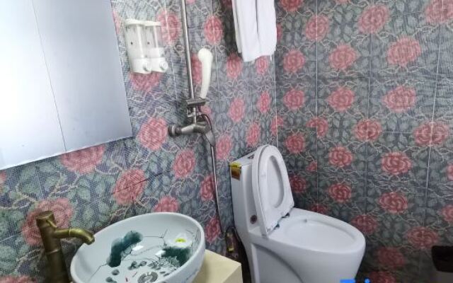 Shanghai Kunlong Fashion Hotel (Songjiang Xiaokunshan Branch)