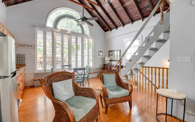 New Rose Retreat - Pool Parking