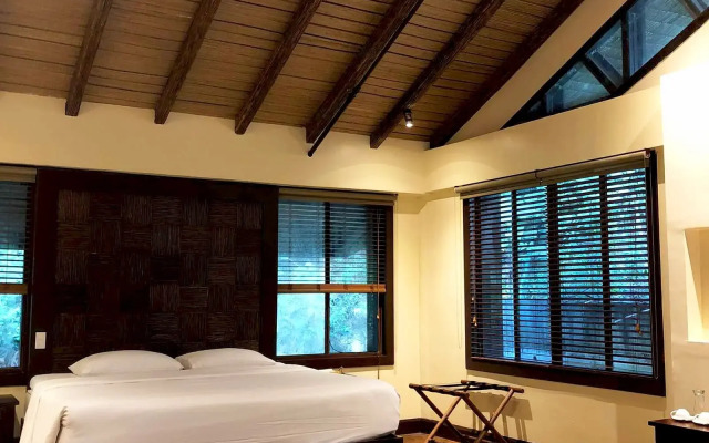 Fridays Puerto Galera