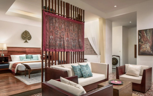 Lynnaya Urban River Resort