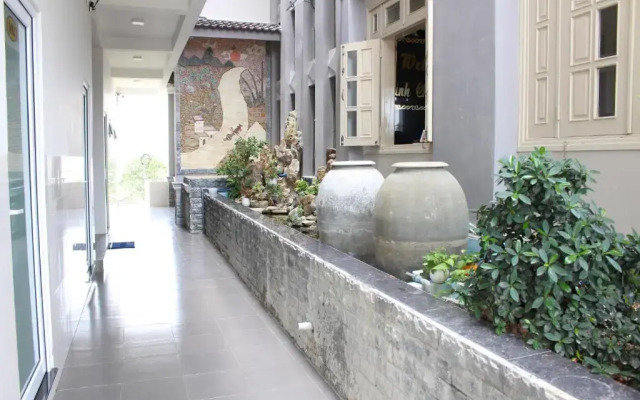 Quyet Thang Hotel & Beach