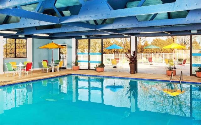 Four Points by Sheraton Kalamazoo