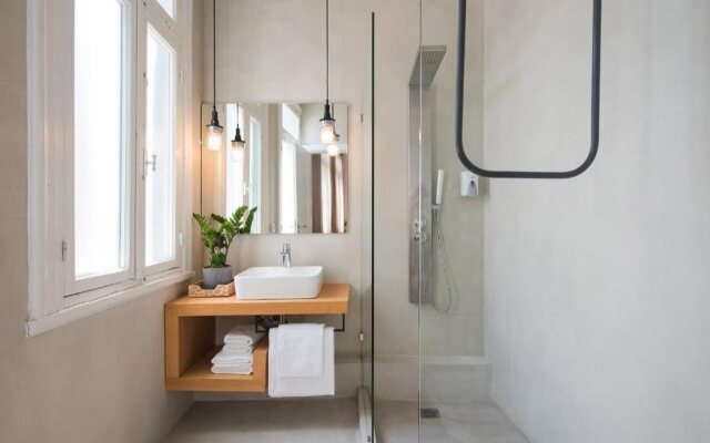MONK Monastiraki Suites
