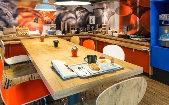 ibis Paris Pont De Suresnes