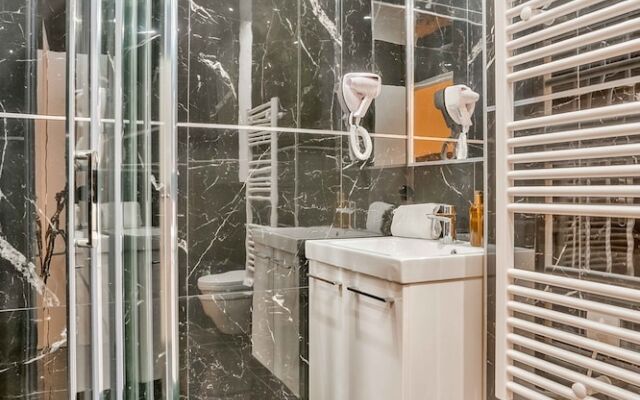 106 - Urban Luxury Opera Gustav Klimt