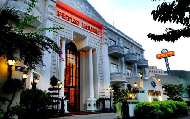 Petro House Hotel