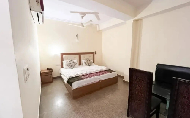 Roomshala Hotel Silver Inn