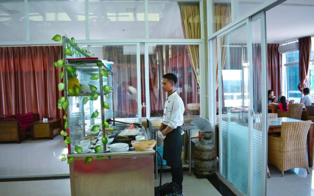 Aristocrat Residence & Hotel