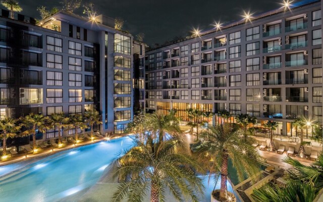 Premier Hill View Suite P708 at Citygate