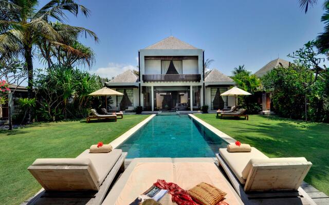 Majapahit Beach Villas