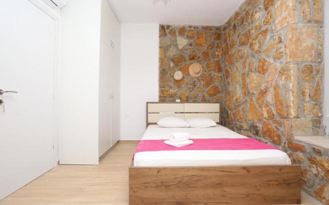 Villa Douglas - Private Pool, BBQ, 4Bdrms, View