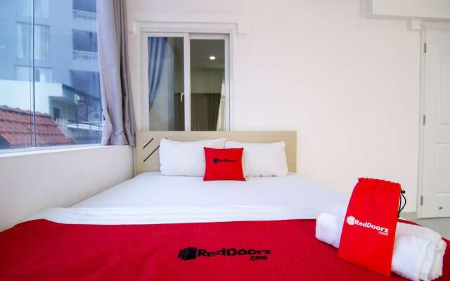 Reddoorz Near Quan Khu 7 Stadium