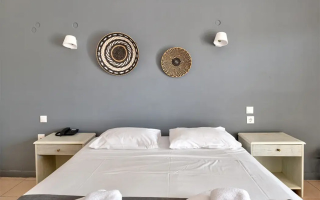 Calamos Beach Family Club Hotel