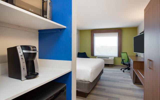 Holiday Inn Express Hotel & Suites Tampa-Fairgrounds-Casino, an IHG Hotel