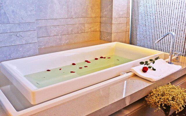 Hilton Dali Resort & Spa