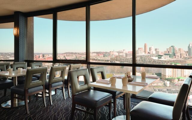 Radisson Hotel Cincinnati Riverfront