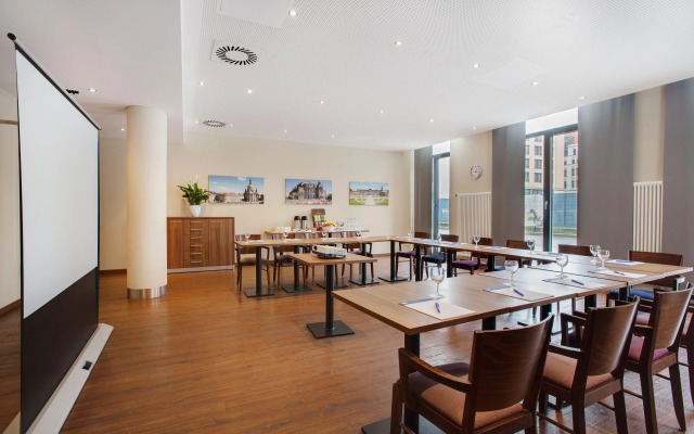 Premier Inn Dresden City Centre