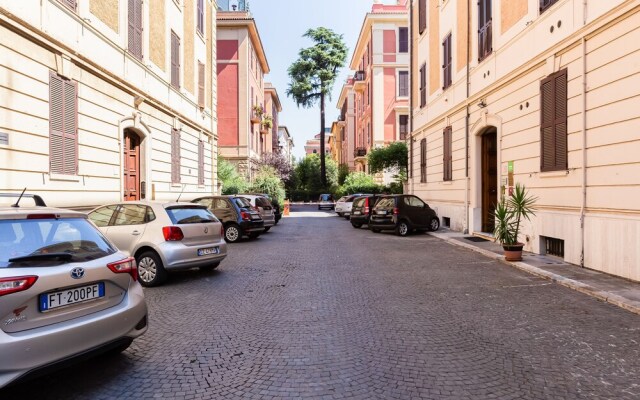 Little And Loving Apartment In The Center Of Rome