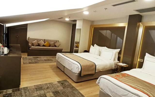 Peyk Hotel