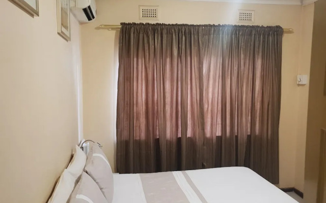 Iqhayiya Guest House